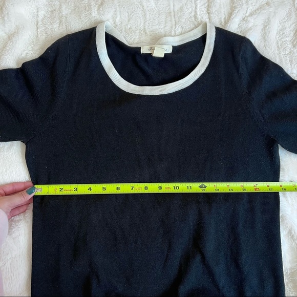 F21 Black & Cream White Color Block Round Neck Acrylic Sweater Size Large - Picture 7 of 8